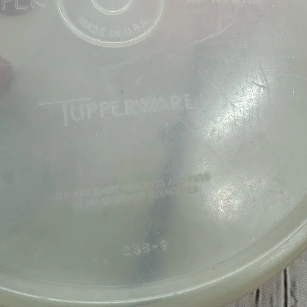 Tupperware good used